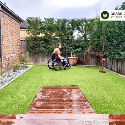 Wheelchair friendly synthetic turf