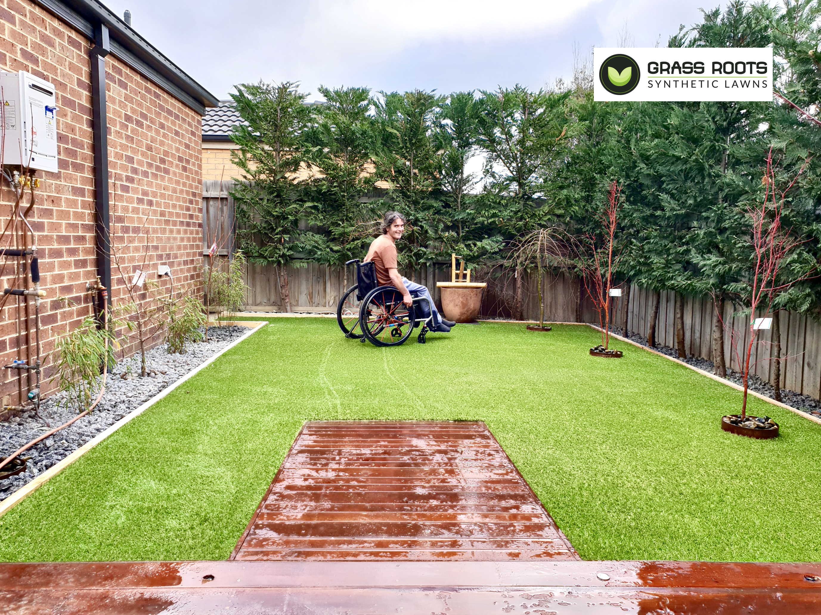 Wheelchair friendly synthetic turf